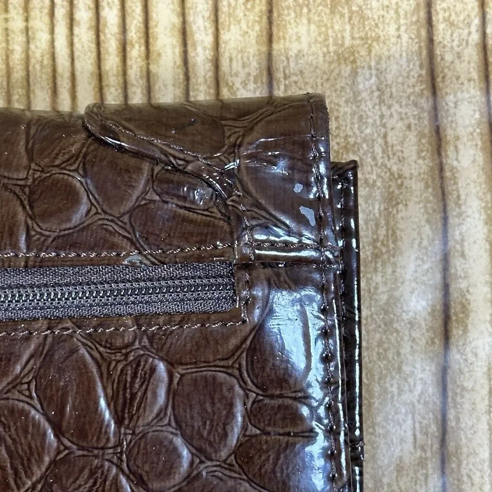 Guess Trifold Wallet Embossed Faux Crocodile‎ Leather Brown Organizer